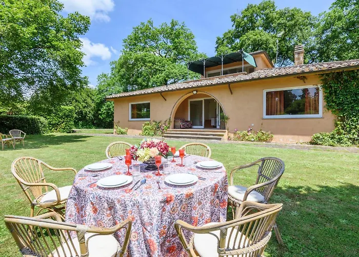 Stunning Home In Sutri